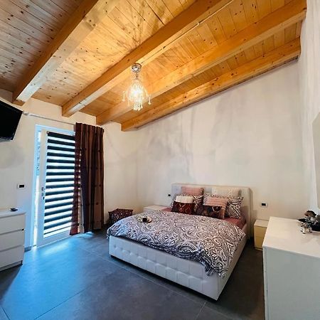 Апартаменты Casa Feby Аоста Экстерьер фото