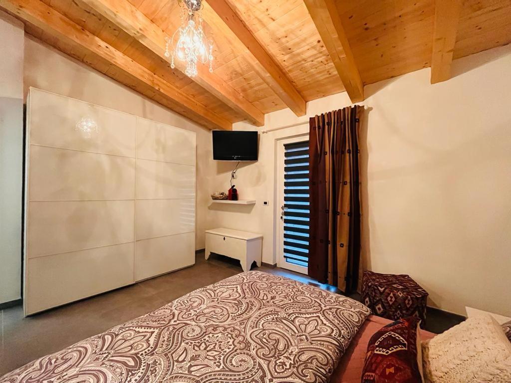 Апартаменты Casa Feby Аоста Экстерьер фото